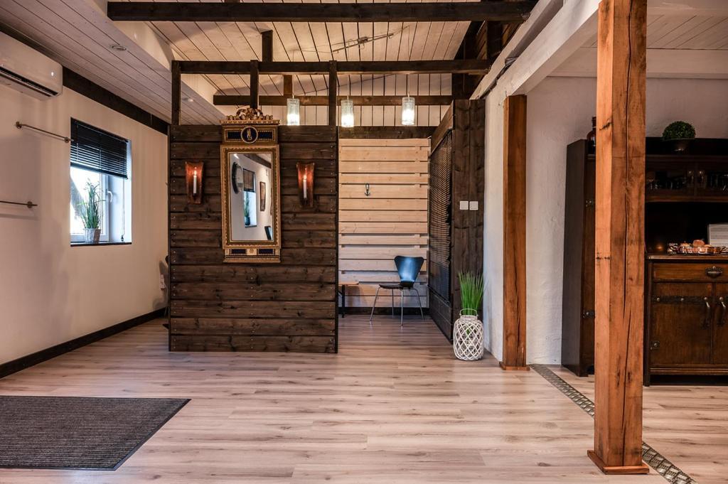 Unique Rustic Property In Skane Linderod 外观 照片