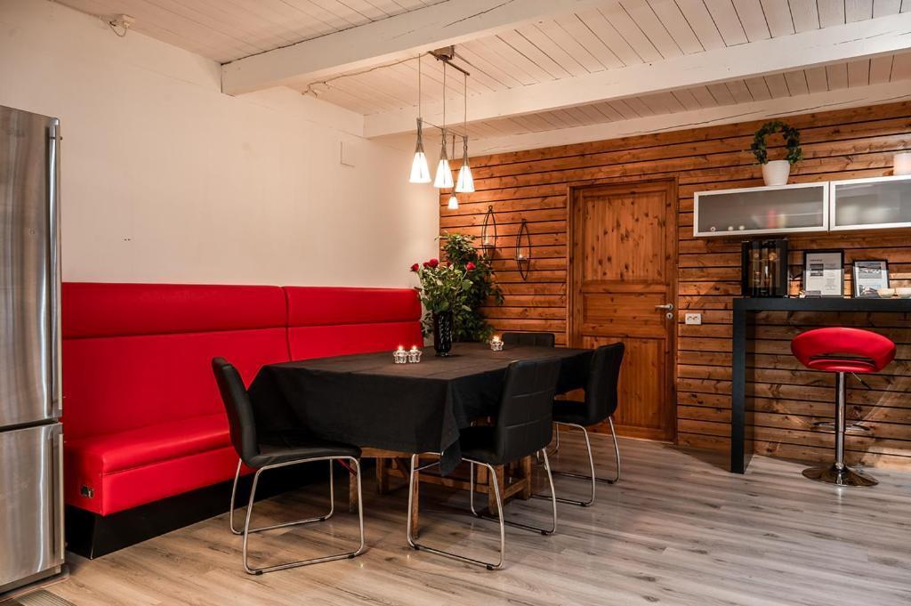 Unique Rustic Property In Skane Linderod 外观 照片